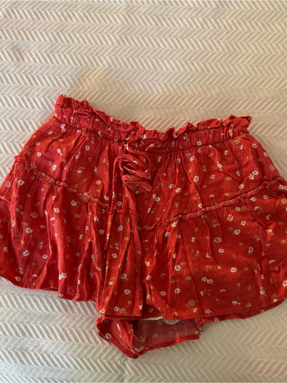 Whiteroom + Cactus red floral skort